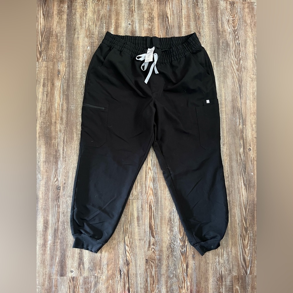 FIGS High Waisted Uman Relaxed Jogger Scrub Pants - 2XL Petite - XXLP - Black